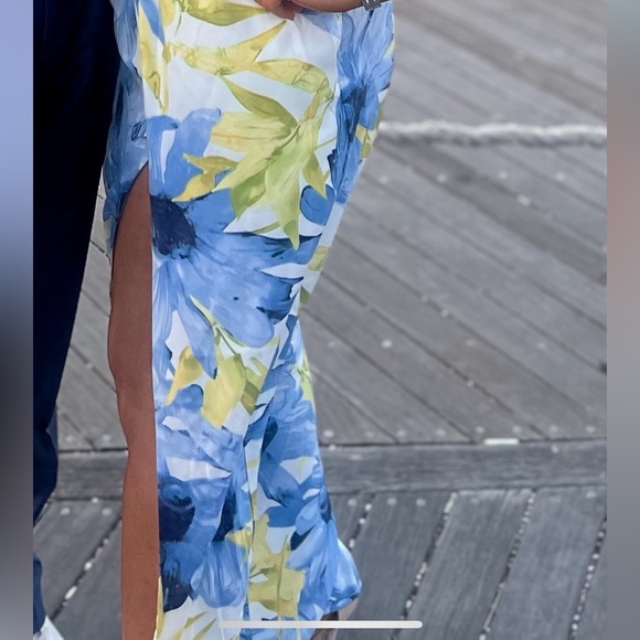 Lane 201 Sunflower Skies Maxi Dress - Picture 2 of 4